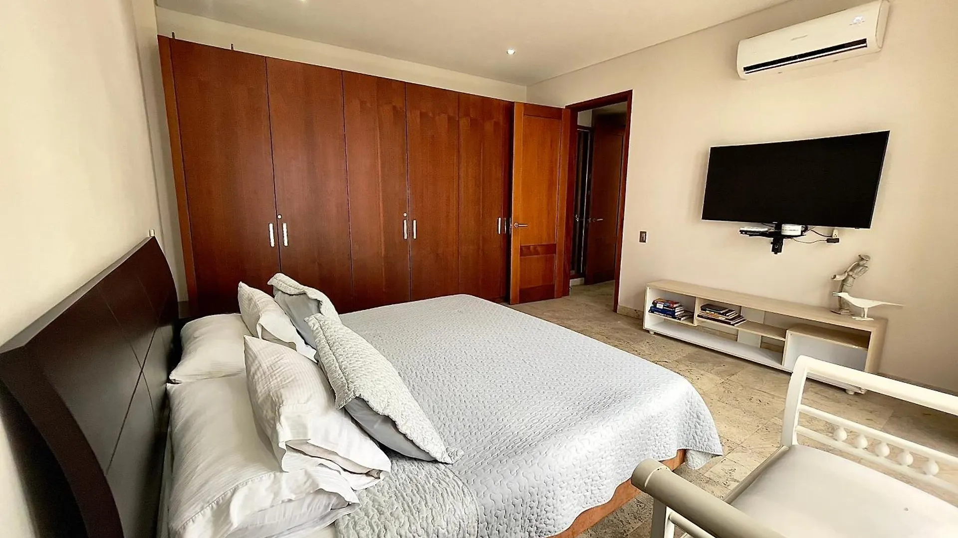 1Br Modern In Old City In Colonial Building Cartagena